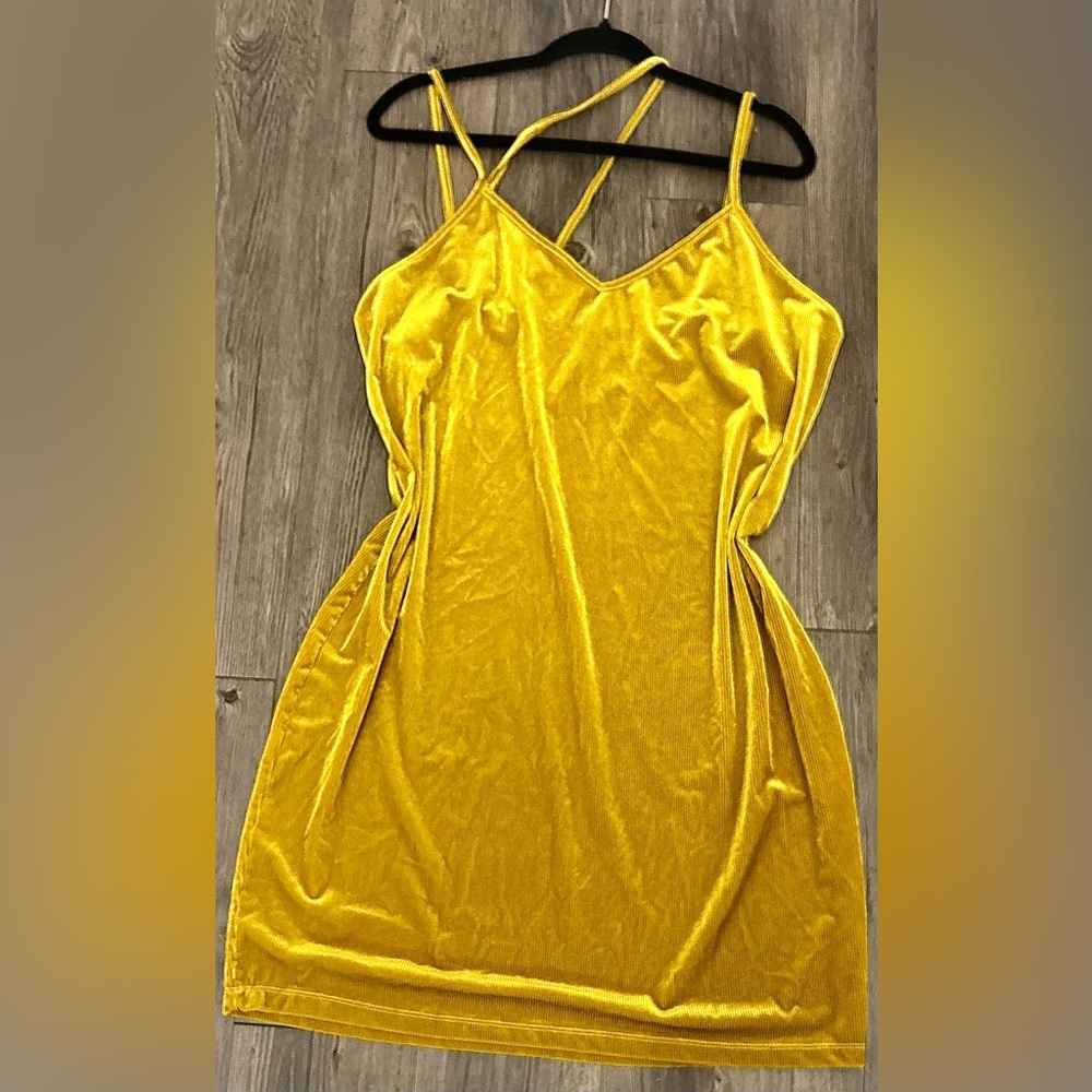 MINI DRESS - Picture 1 of 2